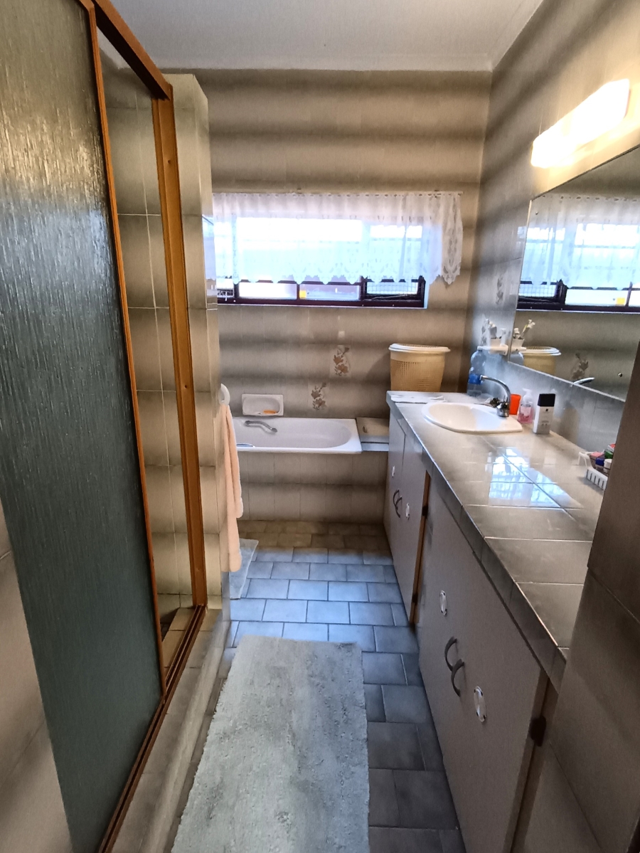 3 Bedroom Property for Sale in Noorsekloof Eastern Cape